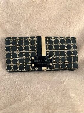 kate spade Black and Cream Signature Pattern Continental Wallet